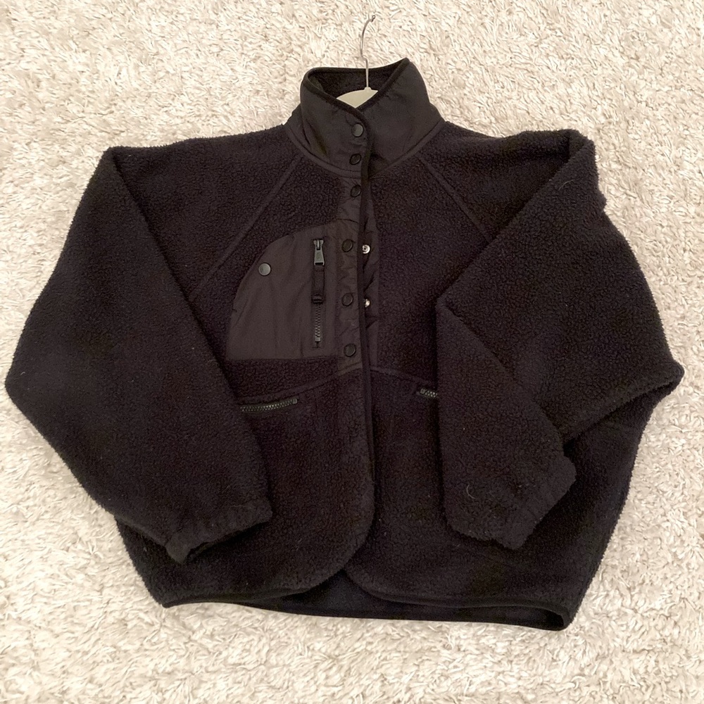 Free people movement hit the slopes black fleece jacket w snaps, pockets, S, EUC